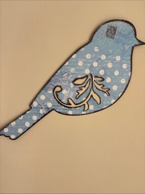 〰️ Blue and White Polka Dot Decorative Bird Wall Accent〰️